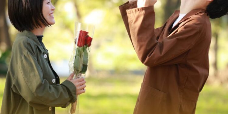 4 cách tỏ tình crush giúp bạn thoát friendzone thành công