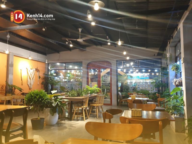 cafe chill hải phòng Venice Coffee mang đến không gian cực kỳ thoáng đãng và rộng rãi