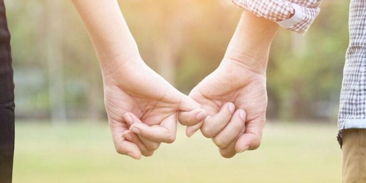 Crush là gì? Tìm hiểu chi tiết ý nghĩa trong tình yêu