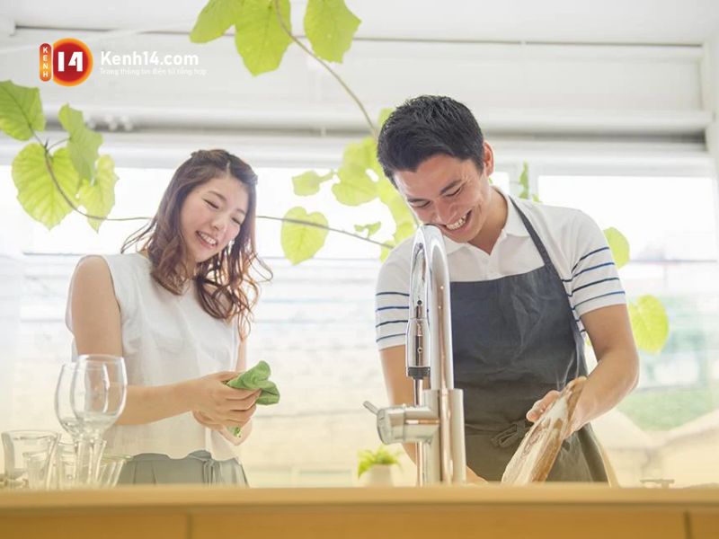 nên làm gì khi người yêu bị stress Chia sẻ việc nhà – Cách giảm stress cho người yêu bằng hành động cụ thể