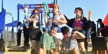 Rave Outfits: Những bộ trang phục đặc sắc cho tín Đồ EDM