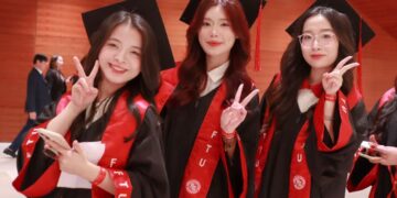 outfit dự lễ tốt nghiệp